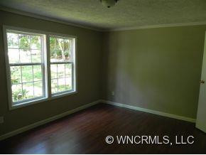 17 Floral Circle - Photo 2