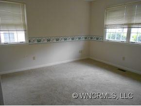 1013 Saddlebrook Drive - Photo 11