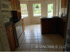 1013 Saddlebrook Drive - Photo 4