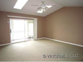 1902 Hyde Park Drive - Photo 2