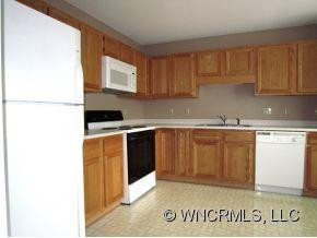1902 Hyde Park Drive - Photo 6