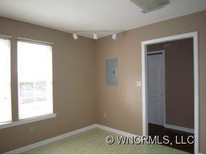 1902 Hyde Park Drive - Photo 7