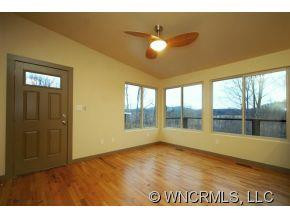 97 Joyner Avenue - Photo 7