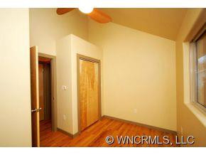 97 Joyner Avenue - Photo 10