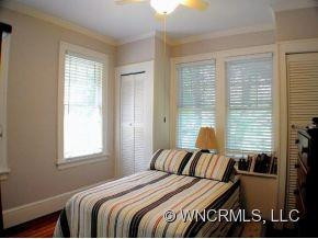 16 CHILES AVENUE - Photo 13