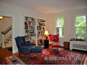 16 CHILES AVENUE - Photo 6