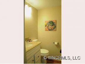 16 CHILES AVENUE - Photo 10