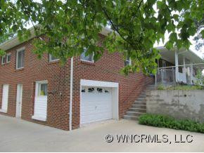 228 Oakdale Street - Photo 2
