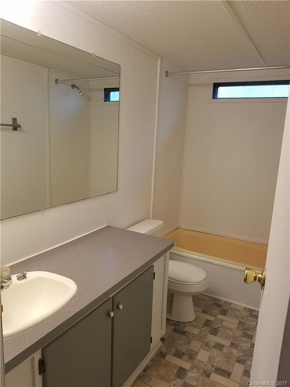 338 Ray Street - Photo 11