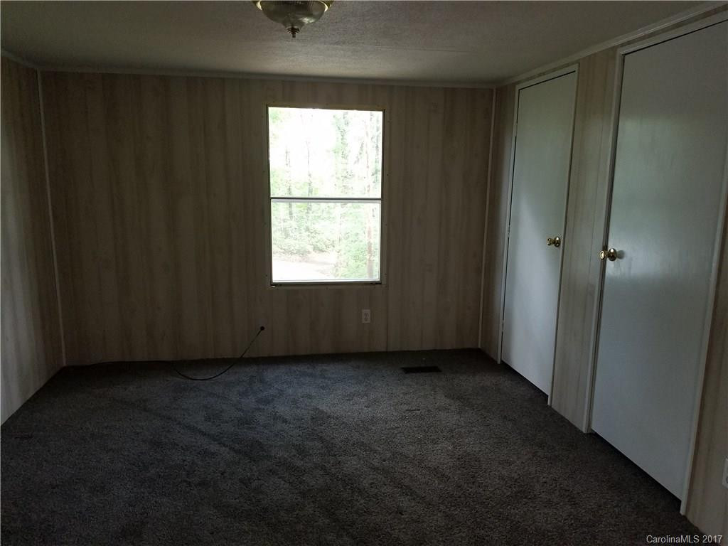 338 Ray Street - Photo 14