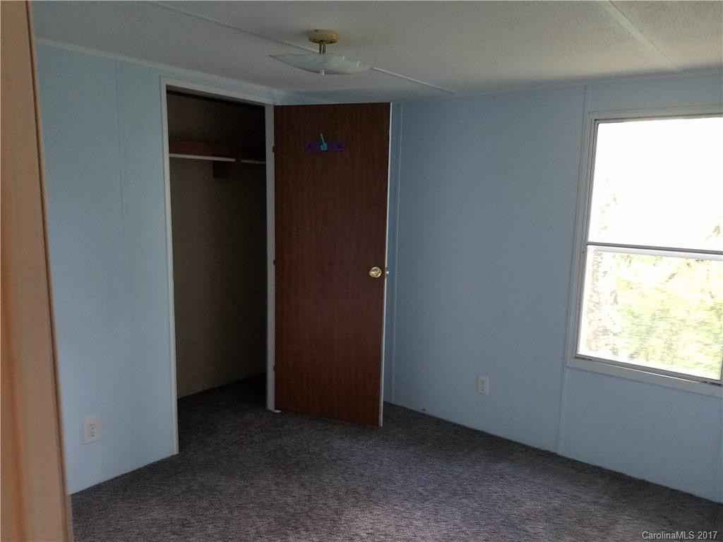 338 Ray Street - Photo 16