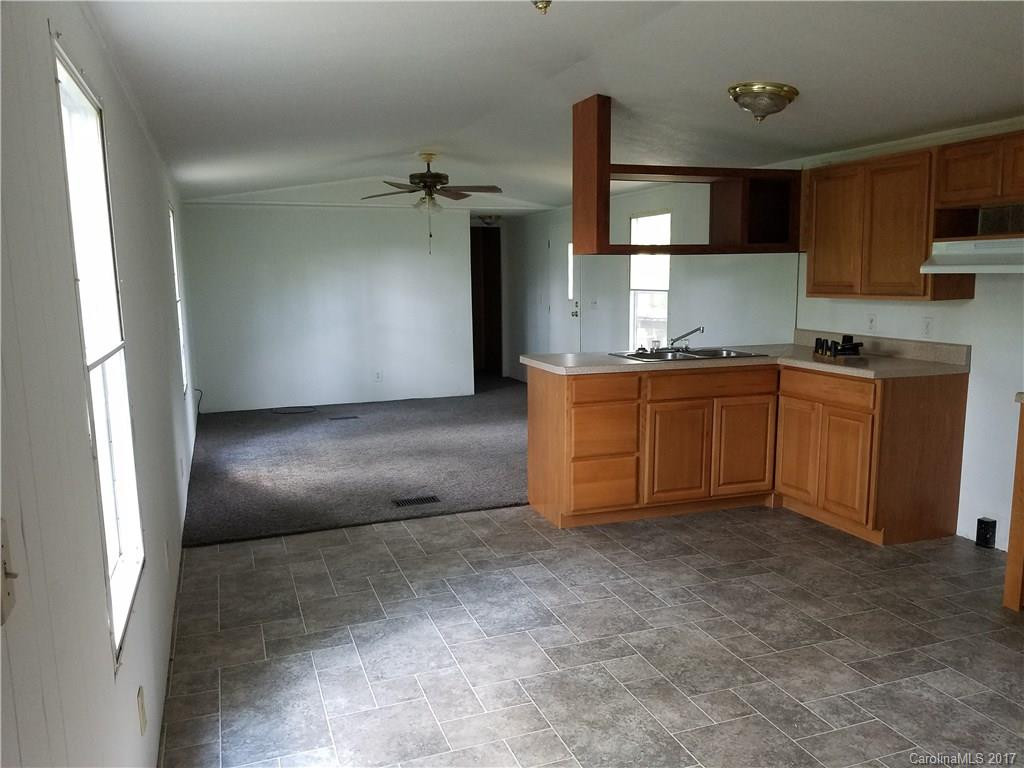 338 Ray Street - Photo 10