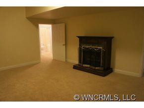 305 Jennifer Lane - Photo 11