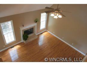 305 Jennifer Lane - Photo 7