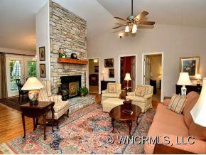 132 BOULDER WAY - Photo 2