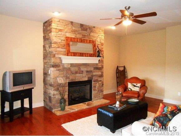 18 REGENT HEIGHTS ROAD - Photo 17