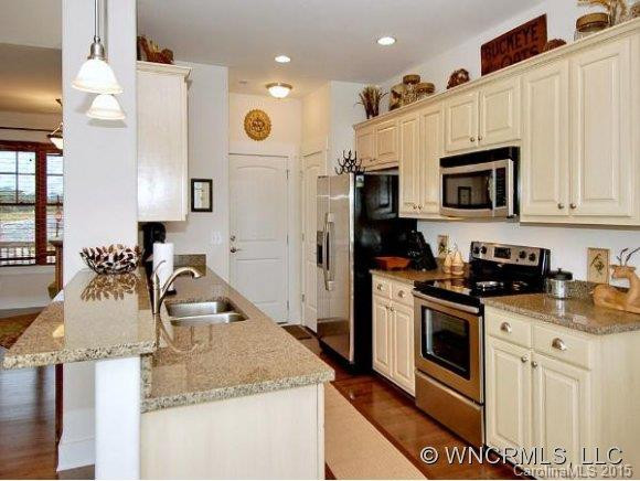 18 REGENT HEIGHTS ROAD - Photo 6