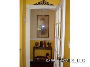 296 Spring Valley Drive - Photo 5