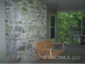 621 Rhododendron Ave. - Photo 2
