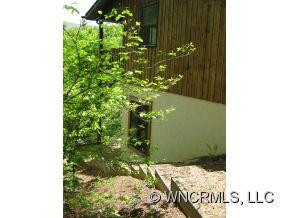 85 Benfield Rd - Photo 2