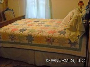 2758 Green River Cove Road - Photo 2