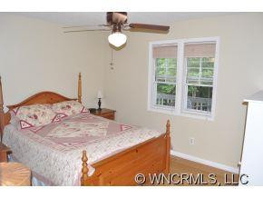 320 Mountain Crest Road - Photo 8