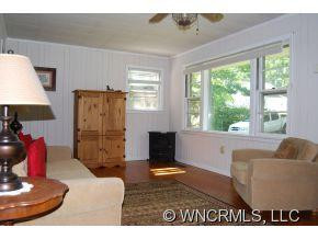 311 Ash Street - Photo 2