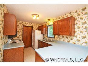 24 Camelfield Road - Photo 8