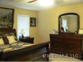 51 Hawkins Drive - Photo 8