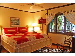 1739 Cold Mountain Road - Photo 17