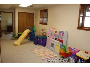 940 Sunlight Ridge Dr - Photo 17