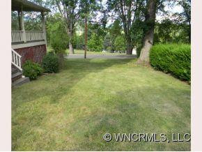 110 SKYLAND TERRACE - Photo 7