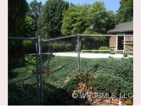 110 SKYLAND TERRACE - Photo 8
