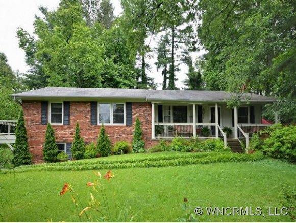 936 TOXAWAY DRIVE