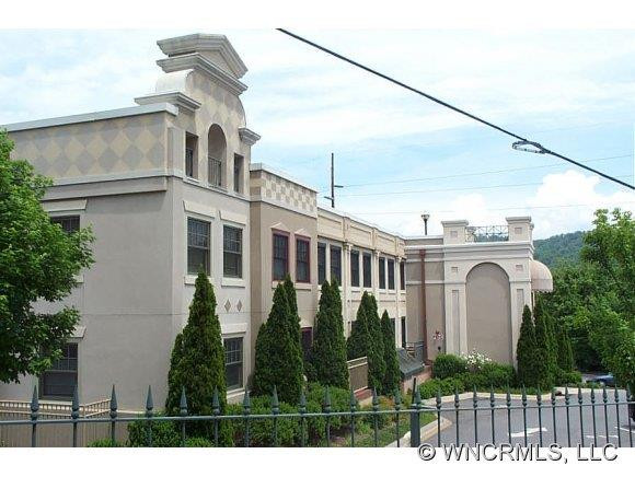 37 Hiawassee St Unit E204