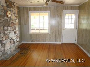 201 Blue Ridge St - Photo 2