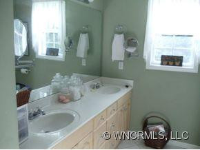 329 REGAL KNOLLS DR - Photo 18
