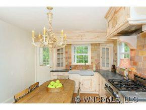 327 Sycamore Drive - Photo 4