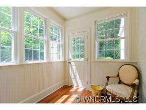 327 Sycamore Drive - Photo 9