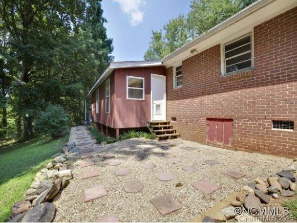 61 PLEASANT RIDGE DR. - Photo 13