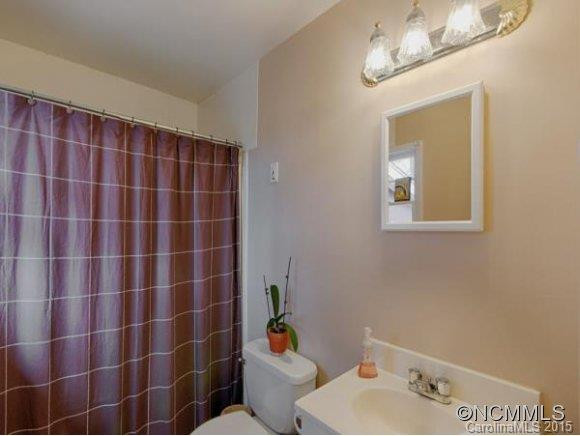61 PLEASANT RIDGE DR. - Photo 8