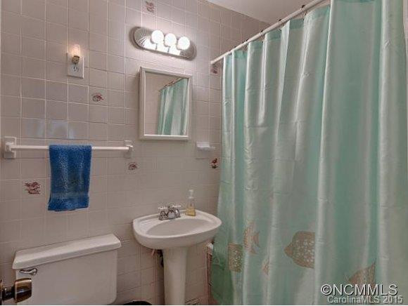 61 PLEASANT RIDGE DR. - Photo 10