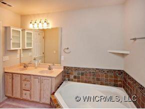 180 FARINGTON CIRCLE - Photo 9