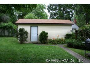 53 Green Acres Ave - Photo 16