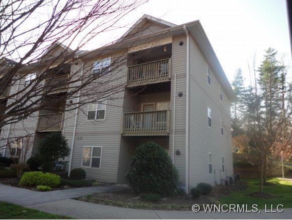 710 CARLYLE WAY