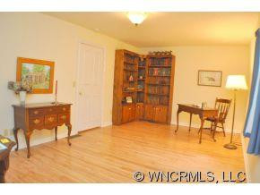 71 N. Meadow View Drive - Photo 5