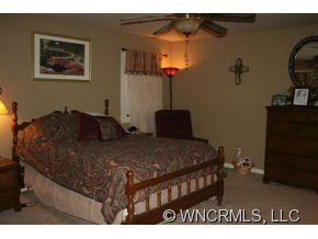 8 North Oak Forest Drive - Photo 5