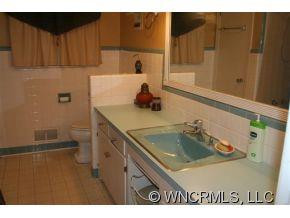 8 North Oak Forest Drive - Photo 6