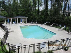 43 Fox Den Dr #204 - Photo 4