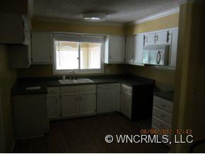 17 Woodmere - Photo 11
